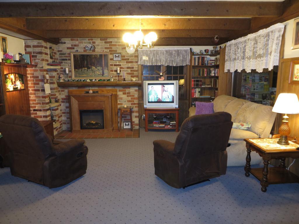 Travelers Inn Motel Eagle River Dış mekan fotoğraf